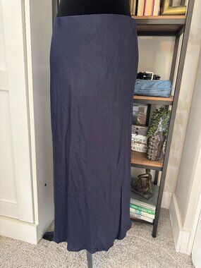 Nordstrom Navy Stretch Satin Midi Skirt - Size M